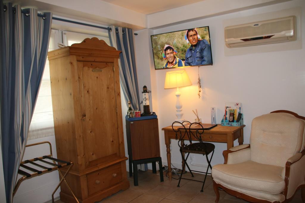 Hostellerie Du Prieure Saint-Prix  Εξωτερικό φωτογραφία