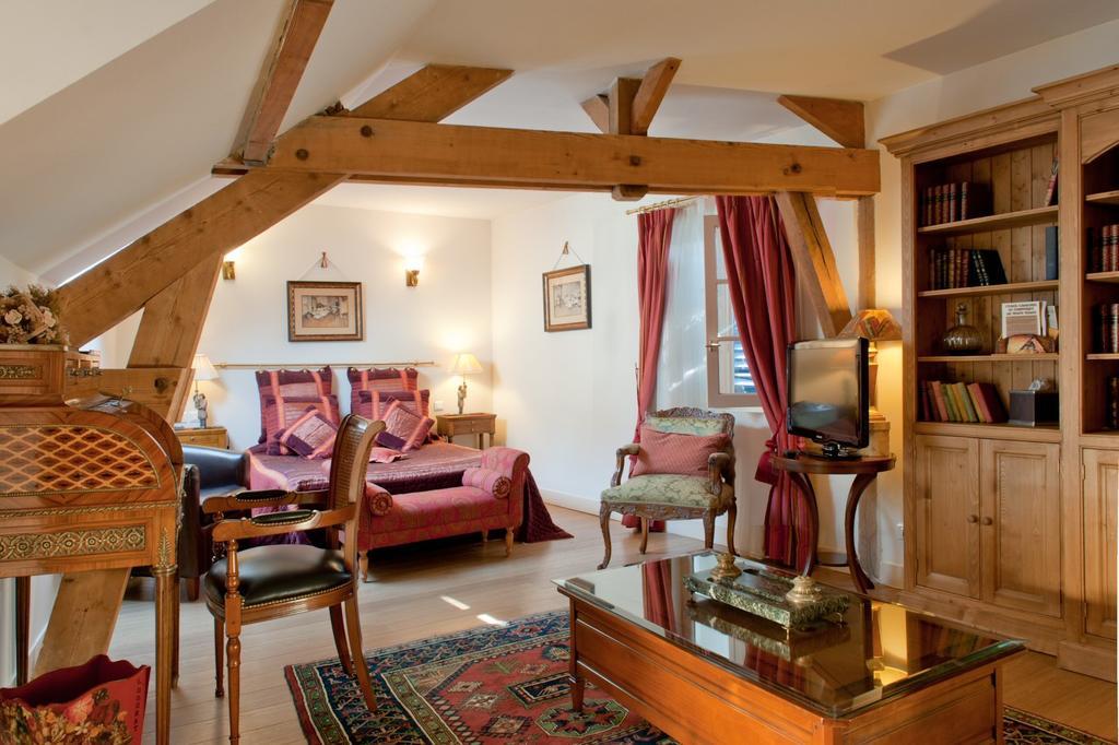 Hostellerie Du Prieure Saint-Prix  Εξωτερικό φωτογραφία