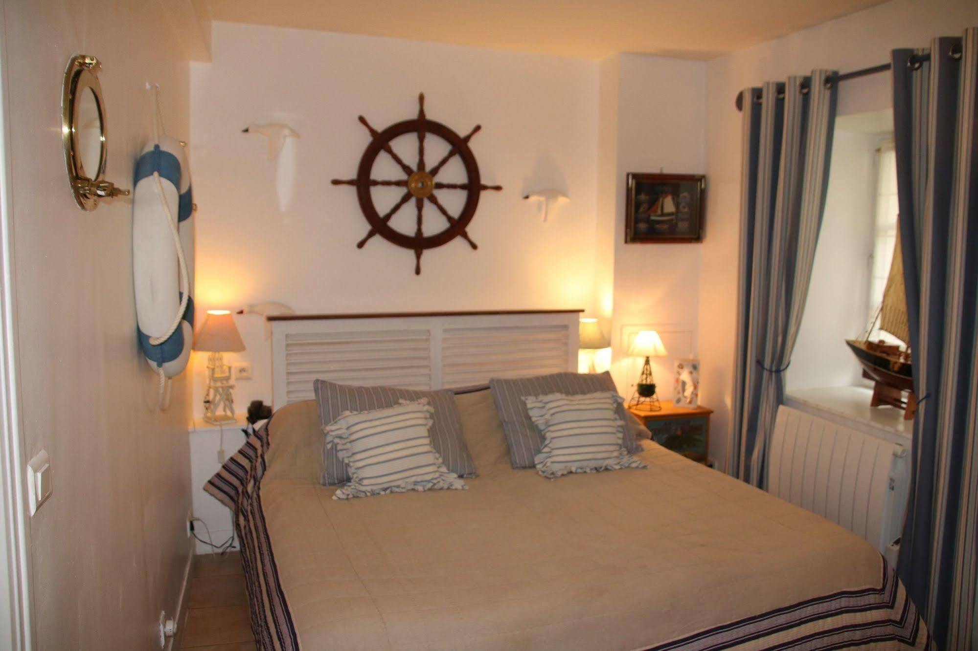 Hostellerie Du Prieure Saint-Prix  Εξωτερικό φωτογραφία