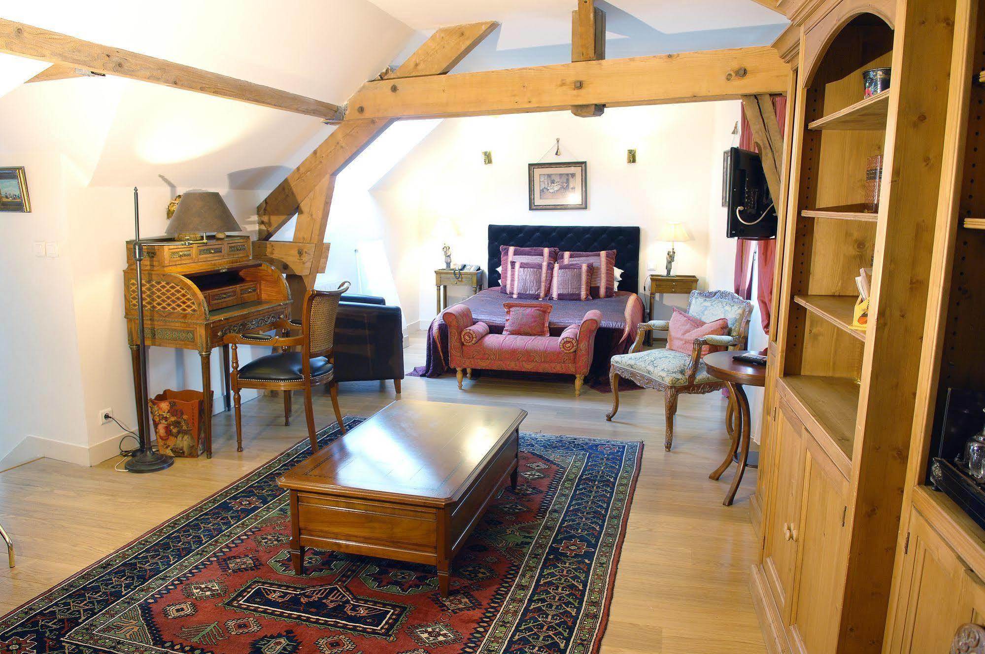 Hostellerie Du Prieure Saint-Prix  Εξωτερικό φωτογραφία