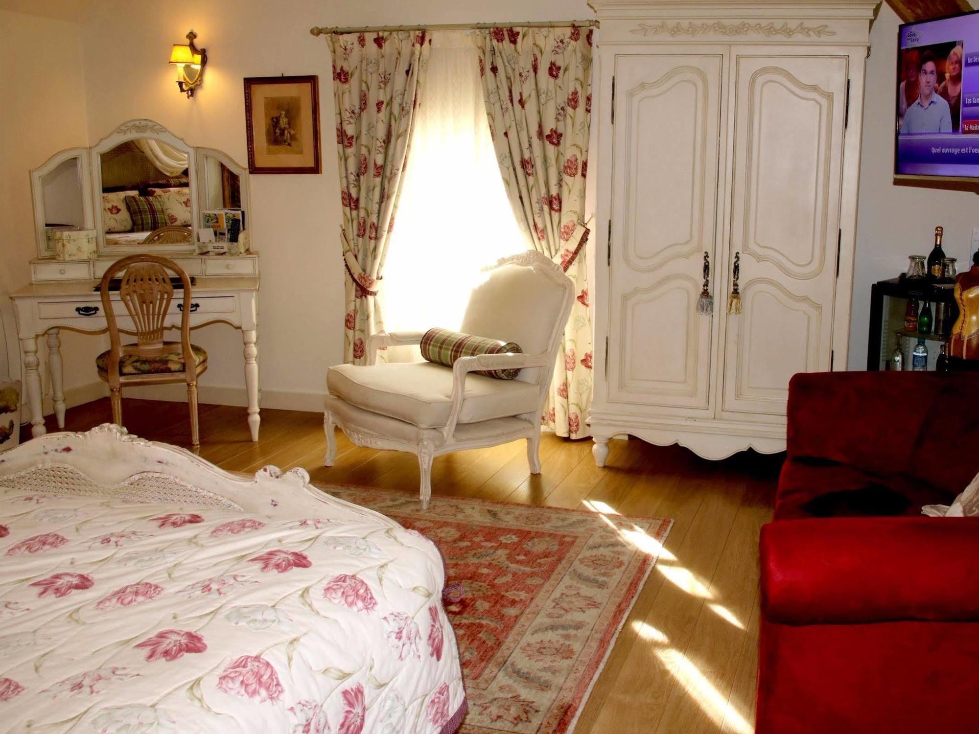 Hostellerie Du Prieure Saint-Prix  Εξωτερικό φωτογραφία